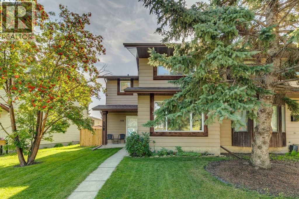 558 Strathcona Drive Sw, Calgary