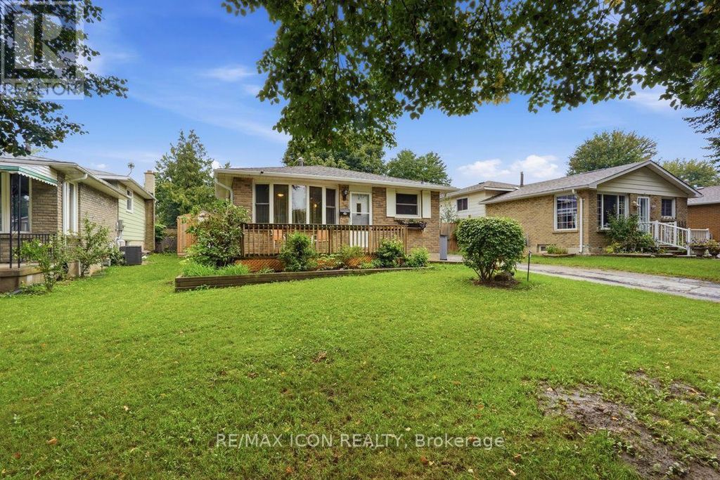 25 Upcott Crescent, London South (south Y)