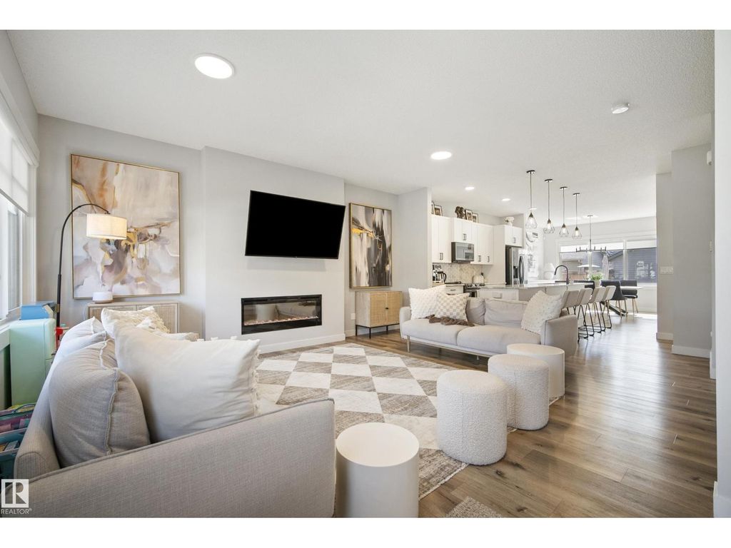 22359 93 Av Nw, Edmonton