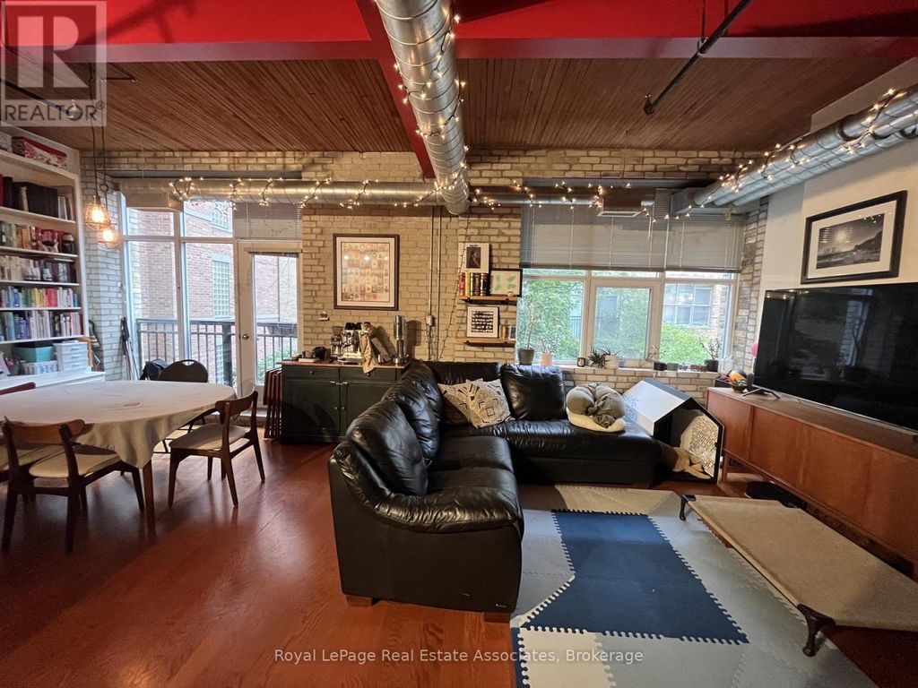 323 - 955 Queen Street W, Toronto (niagara)