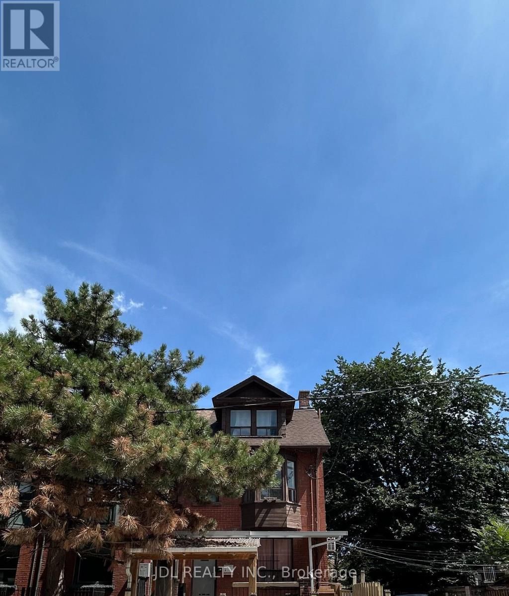 2-bedroom Unit 2nd Floor - 3 Pembroke St Street, Toronto (moss Park)