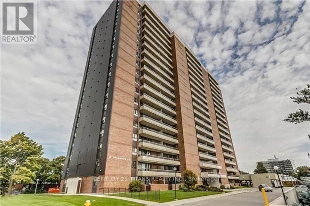 606 - 15 Torrance Road, Toronto (eglinton East)