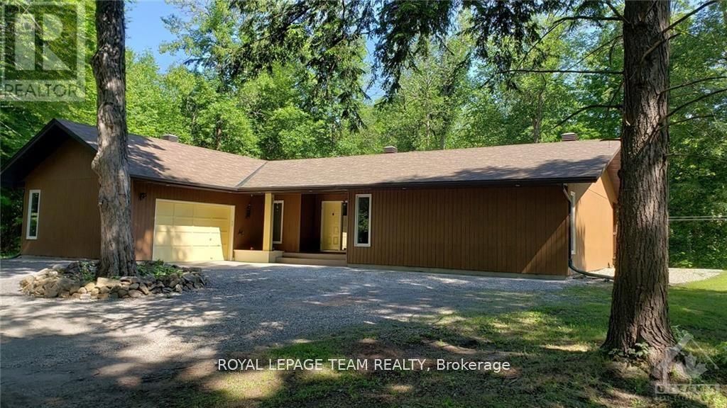 3005 Tompkins Road, North Grenville
