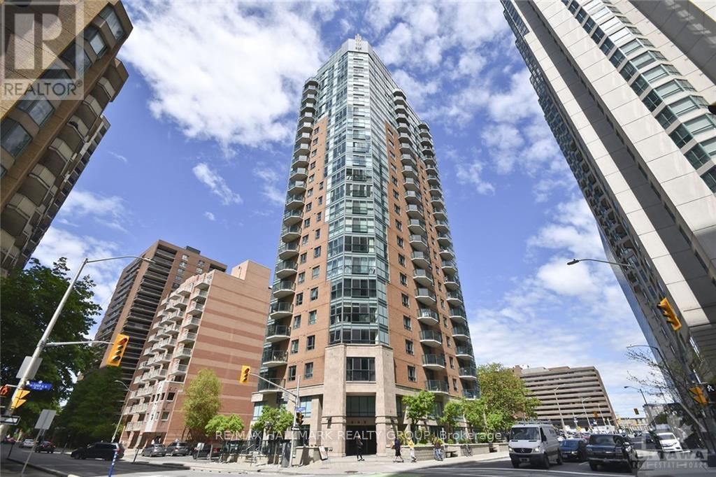 1101 - 445 Laurier Avenue W, Ottawa