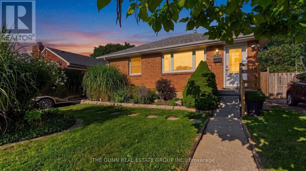 46 Stevenson Avenue, London East (east N)