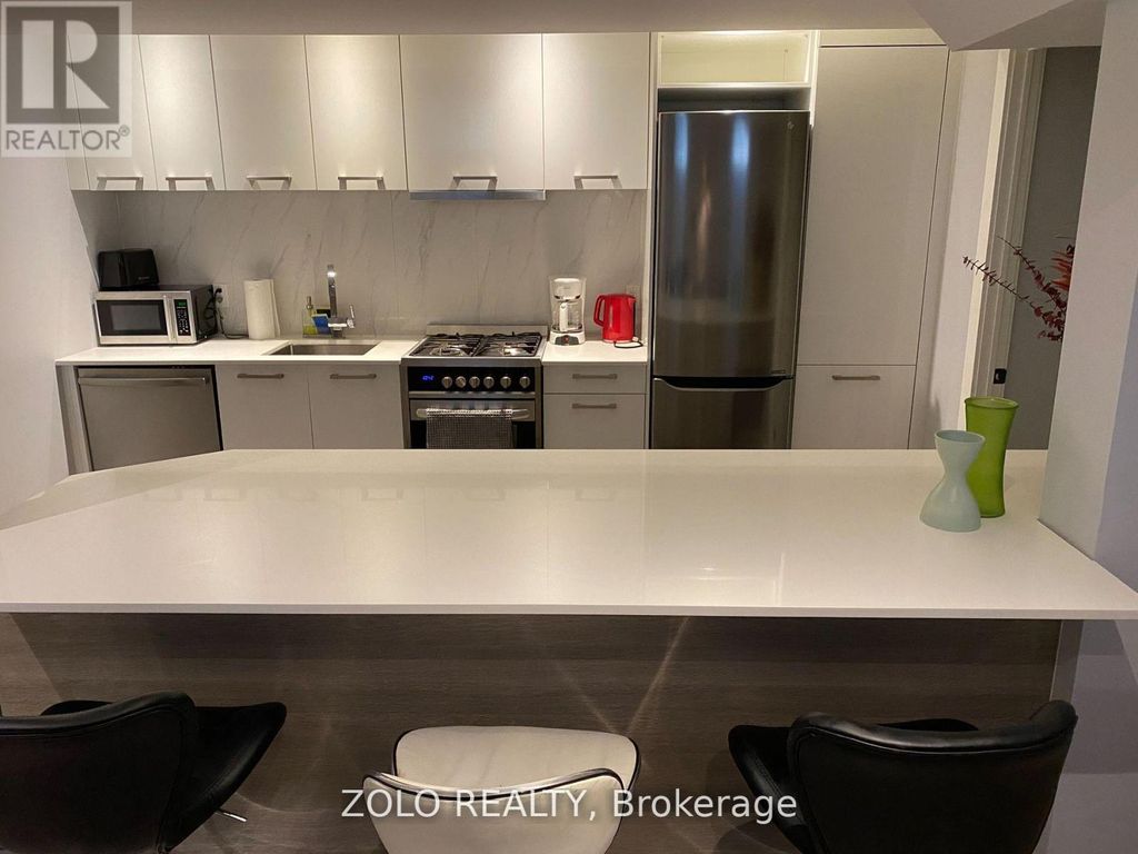 144 Northcliffe Boulevard, Toronto (oakwood Village)