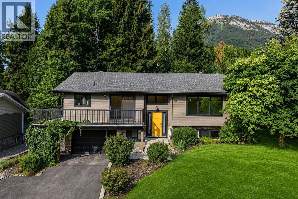 17 Parkland Drive, Fernie