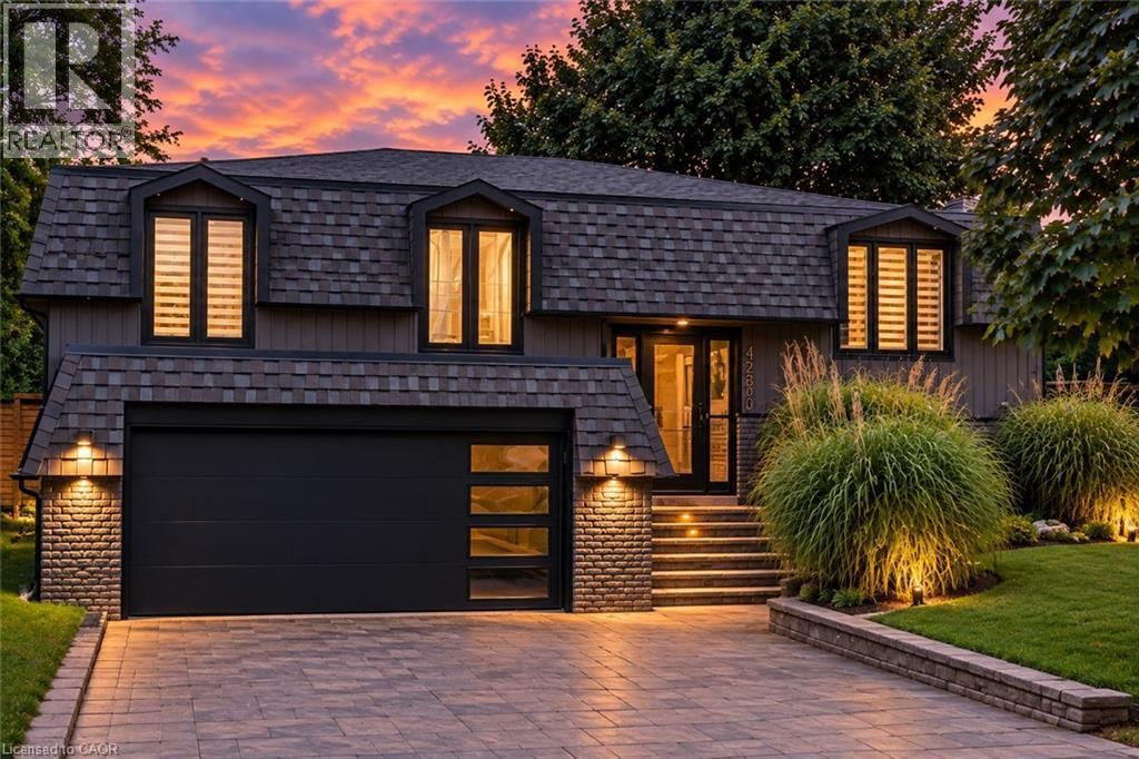 4236 Longmoor Drive, Burlington