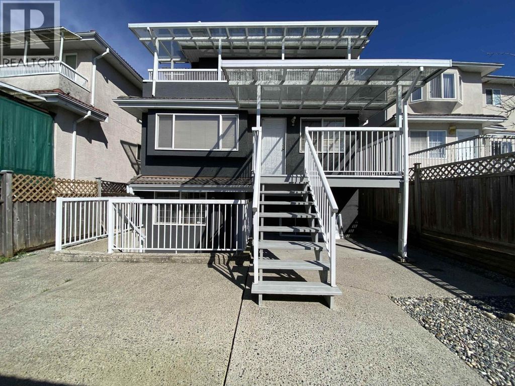 2 Bed Suite 5536 Neville Street, Burnaby