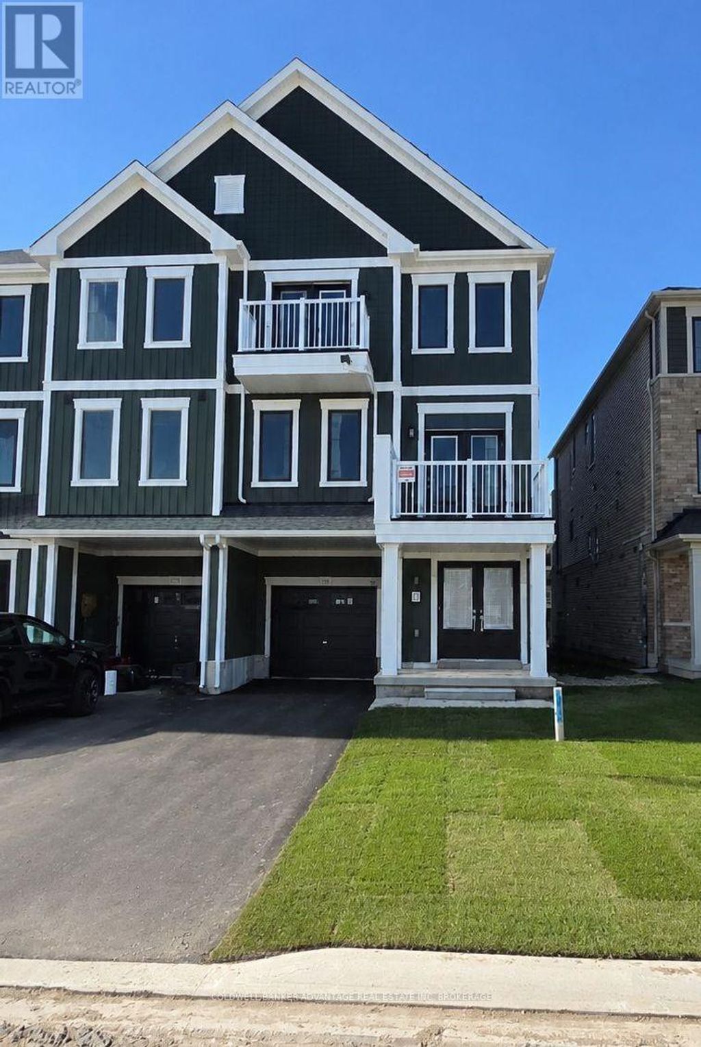 11 Gunnel Road, Welland (dain City)