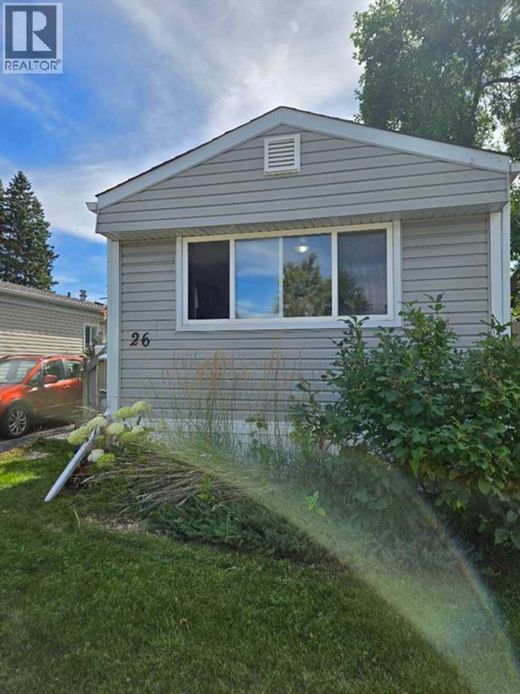 26, 6220 17 Avenue Se, Calgary
