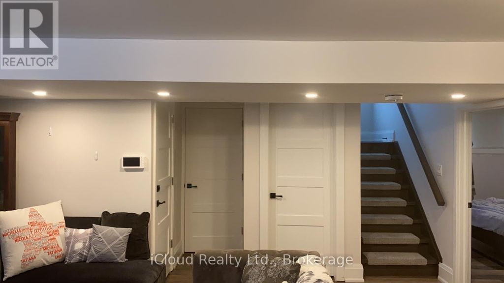 Bsmt - 154 Delhi Avenue, Toronto (lansing-Westgate)