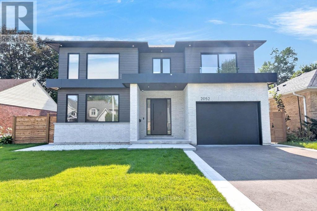 2052 Redan Drive, Mississauga (lakeview)