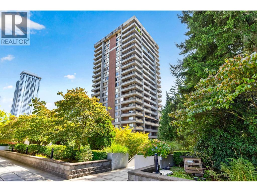 1601 3771 Bartlett Court, Burnaby