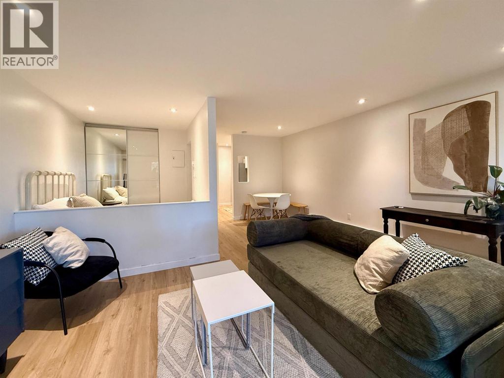 219 2190 W 7th Avenue, Vancouver