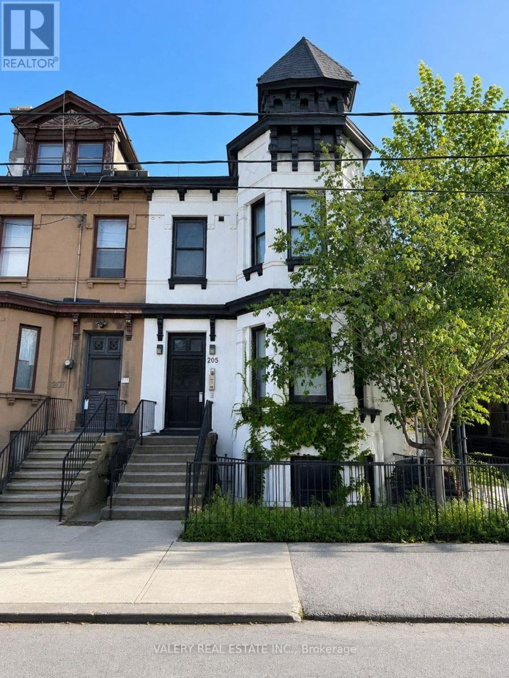 4 - 205 Gerrard Street E, Toronto (moss Park)