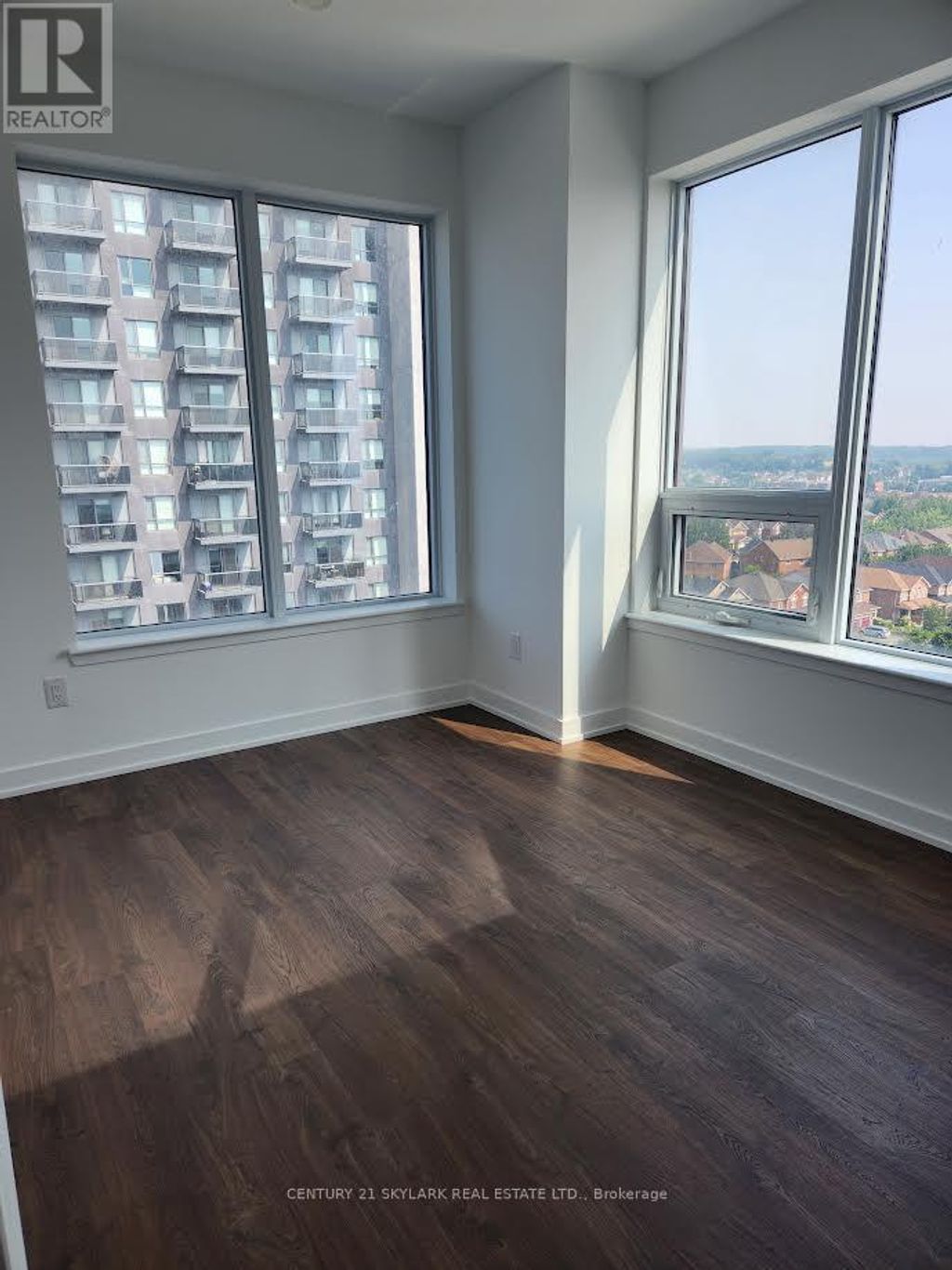 1011 - 5105 Hurontario Street, Mississauga (hurontario)