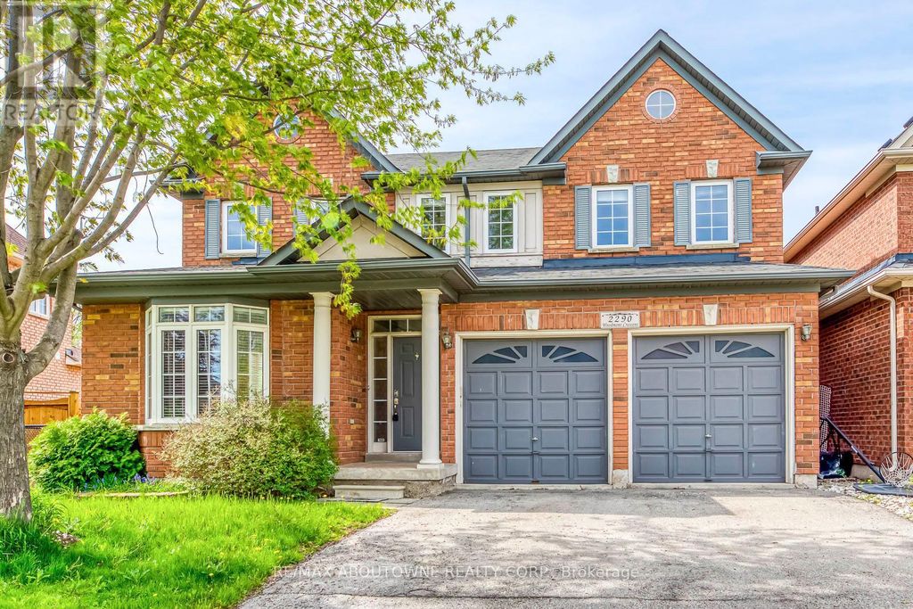 2290 Woodmont Crescent S, Oakville (wm Westmount)