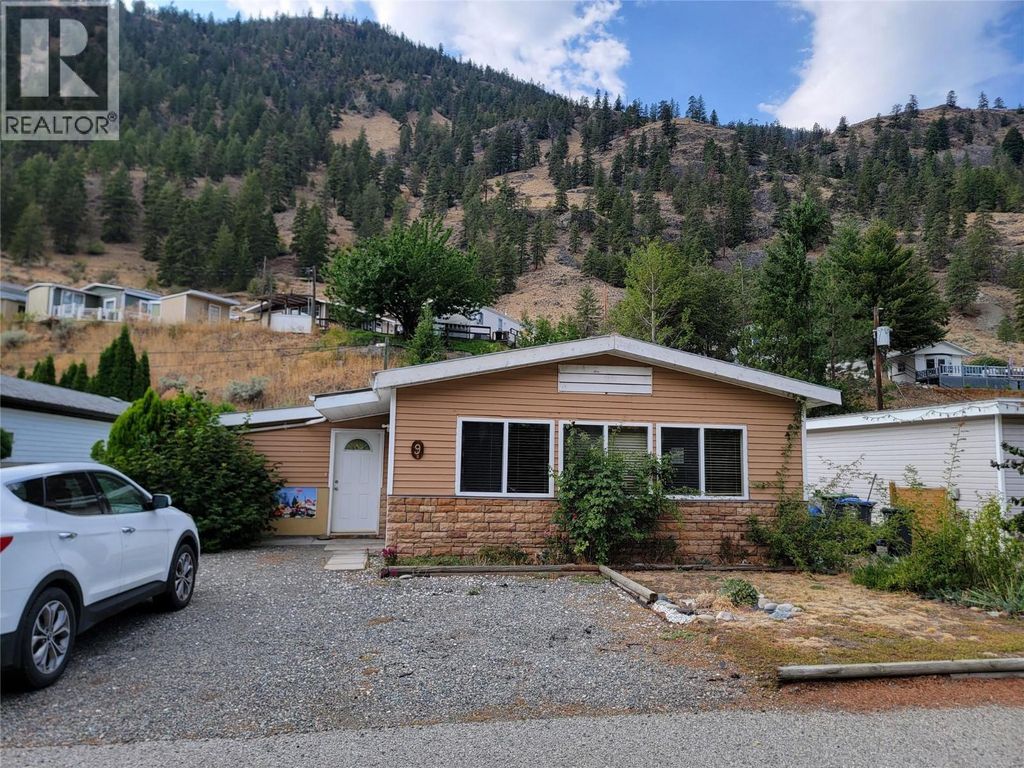 1292 Highway 3a Unit# 9, Keremeos
