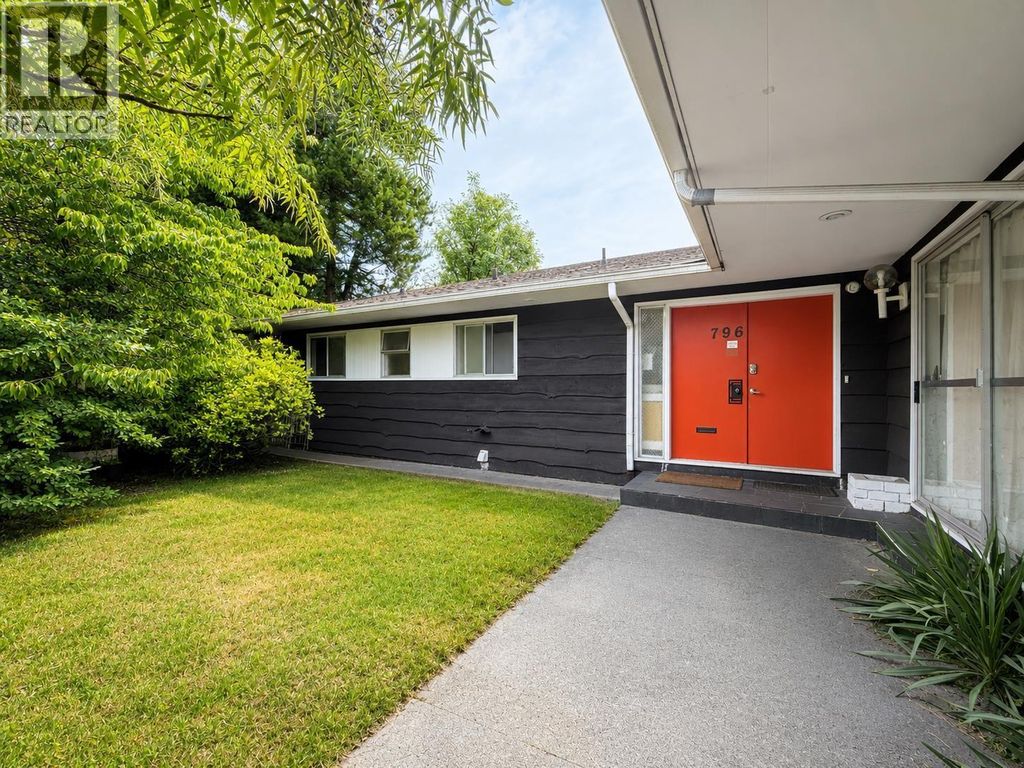 796 W 42nd Ave, Vancouver