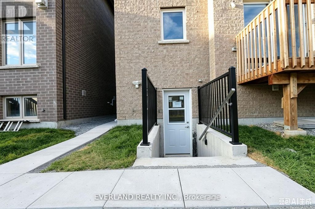 21 Kenneth Ross Bend, East Gwillimbury (sharon)