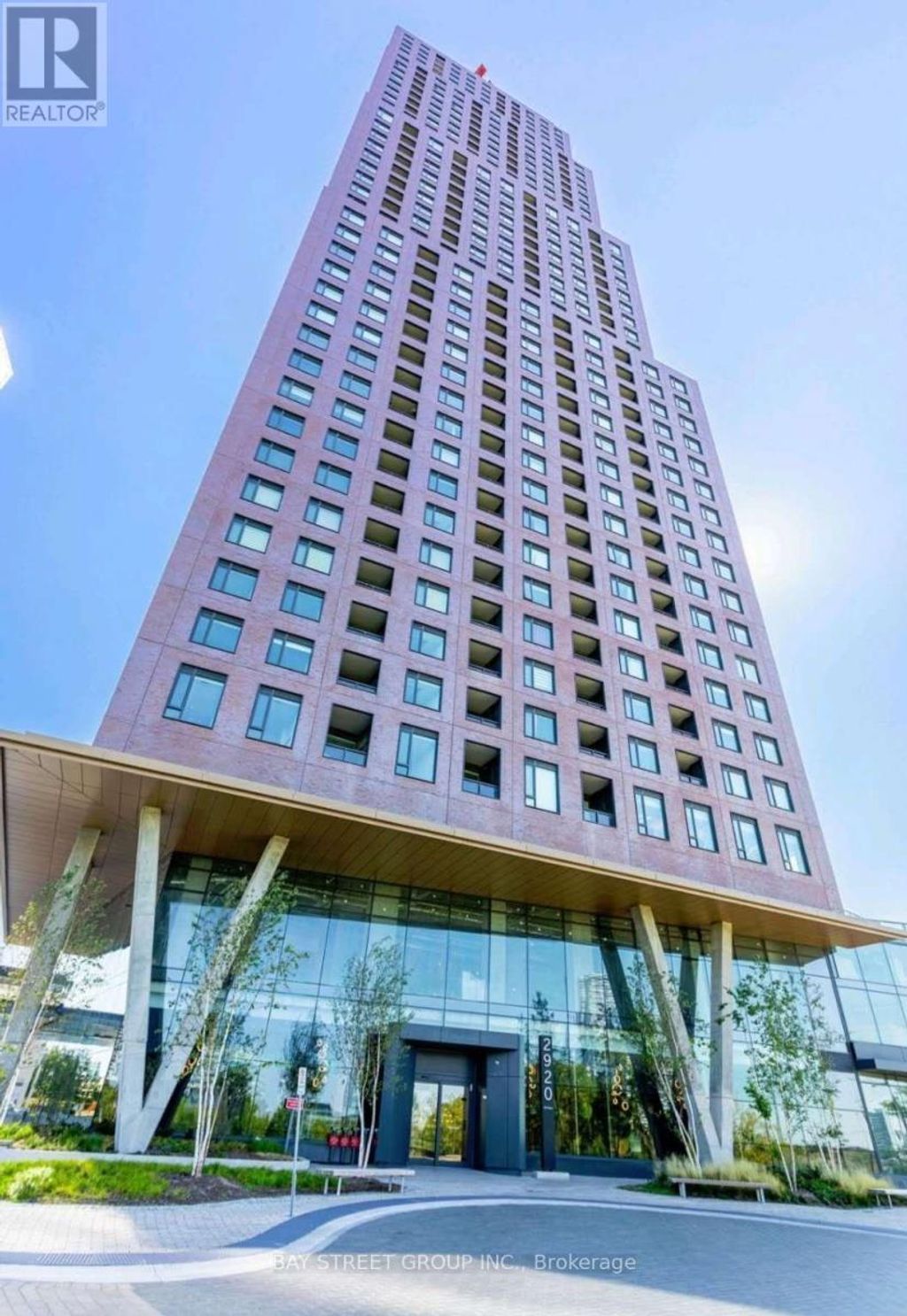 612 - 2920 Hwy 7, Vaughan (concord)
