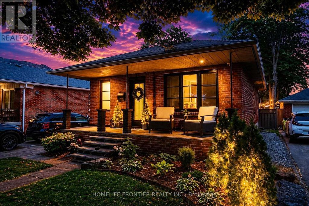 23 Whaley Drive, Toronto (alderwood)