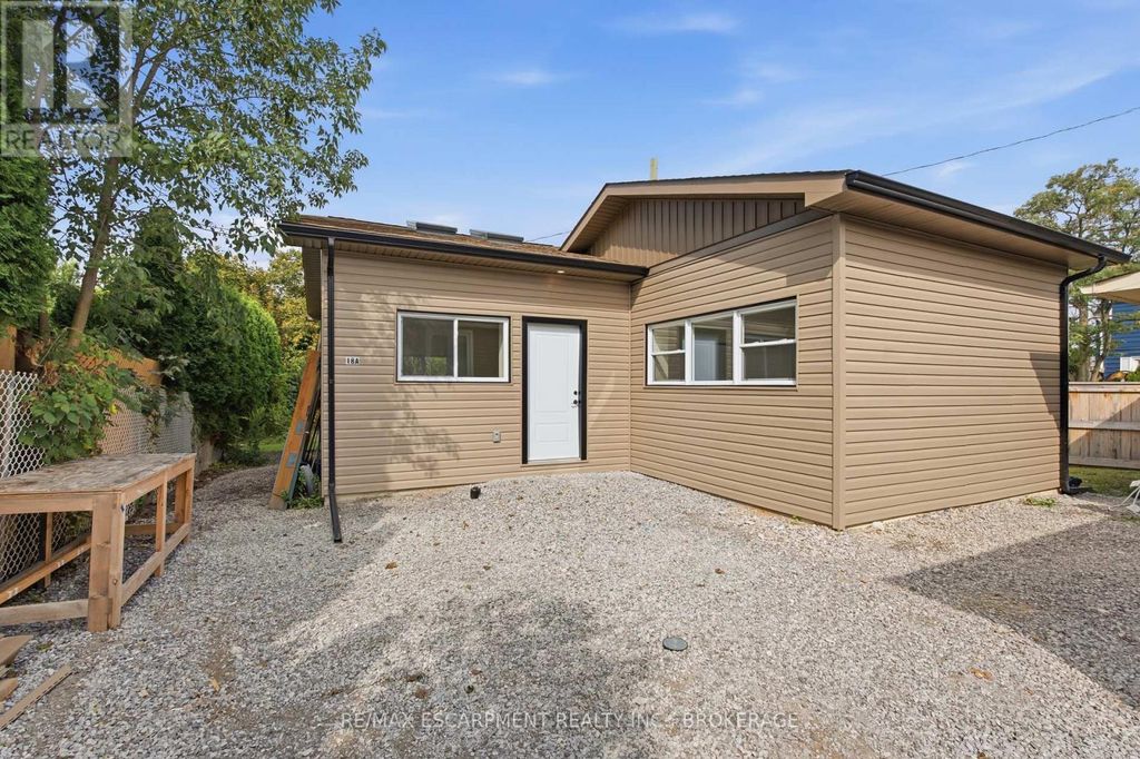 3 - 18 Princess Street, St. Catharines (e. Chester)
