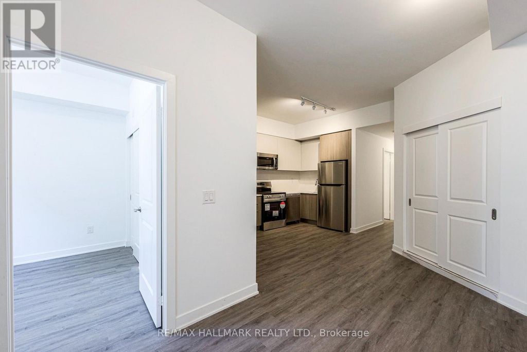 125 - 37 Danforth Road, Toronto (oakridge)
