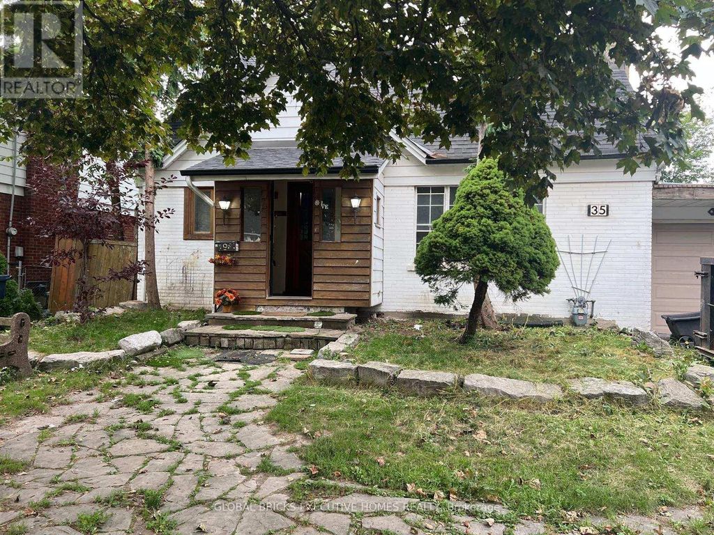 35 Luverne Avenue, Toronto (clanton Park)