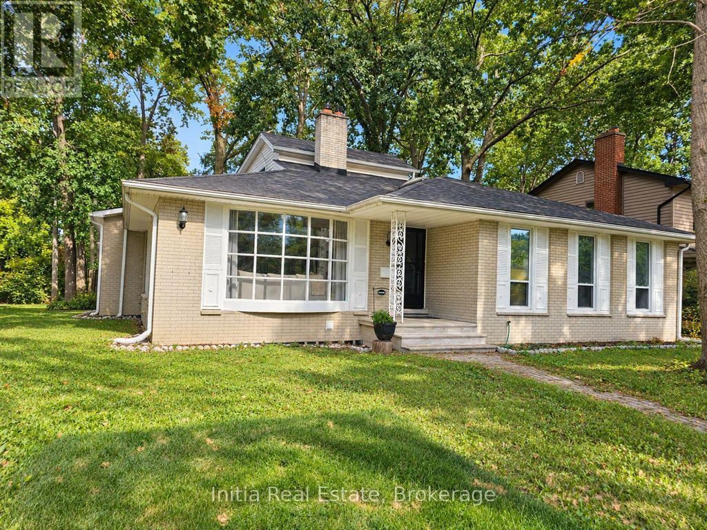 3400 St Patrick's Drive, Windsor