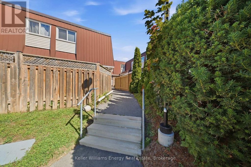 58 - 1333 Mary Street N, Oshawa (centennial)