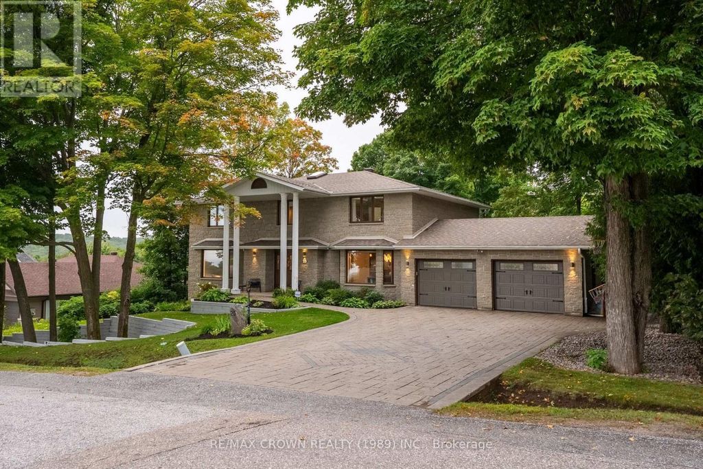 25 Mapleview Place, North Bay (airport)