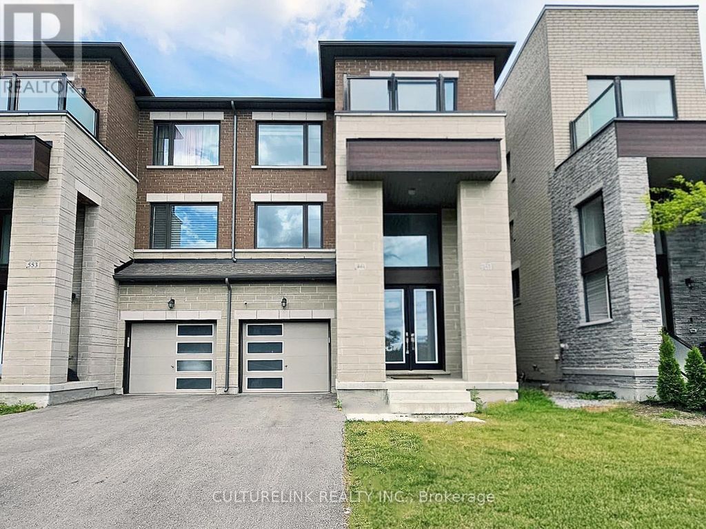 551 New England Court, Newmarket (summerhill Estates)