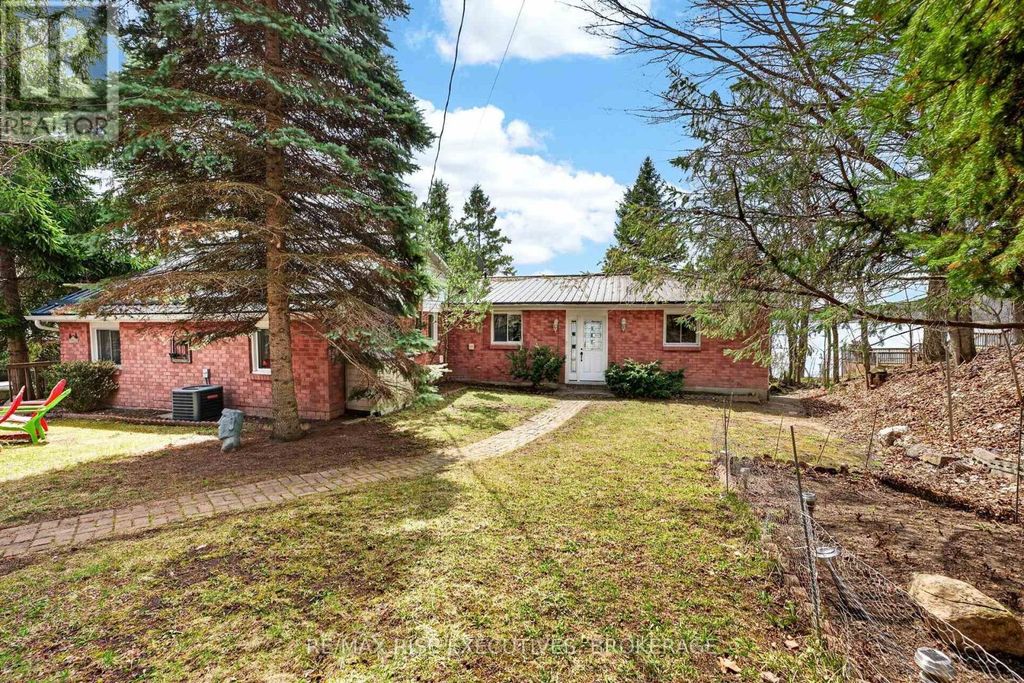 3481 Buck Point Lane, Frontenac (frontenac South)