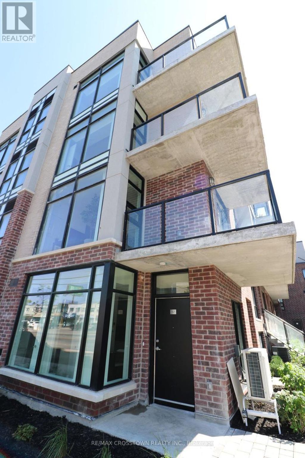 2nd - 57-861 Sheppard Avenue W, Toronto (clanton Park)