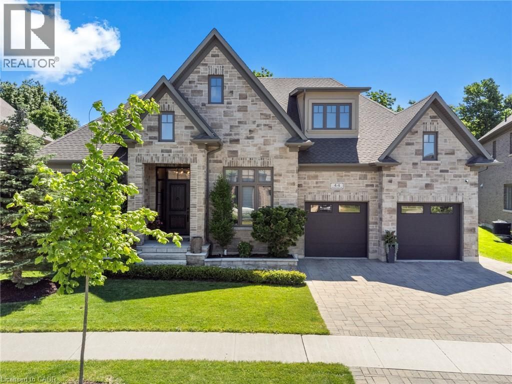 44 Pioneer Ridge Drive, Kitchener