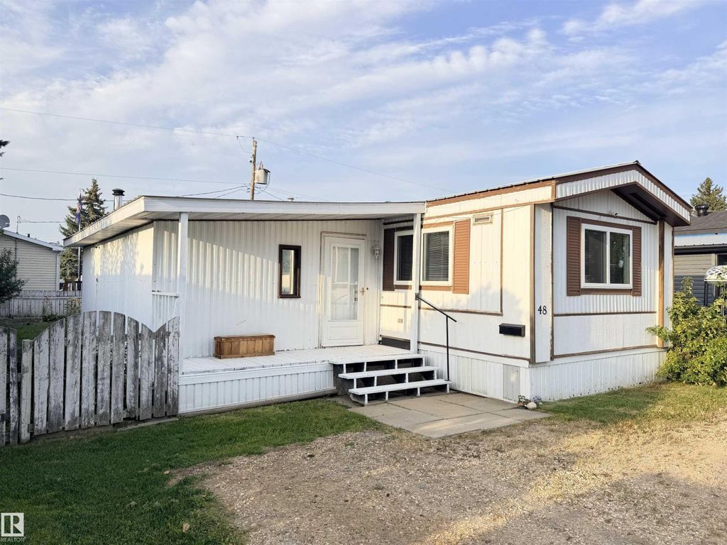 #48 9501 104 Av, Westlock