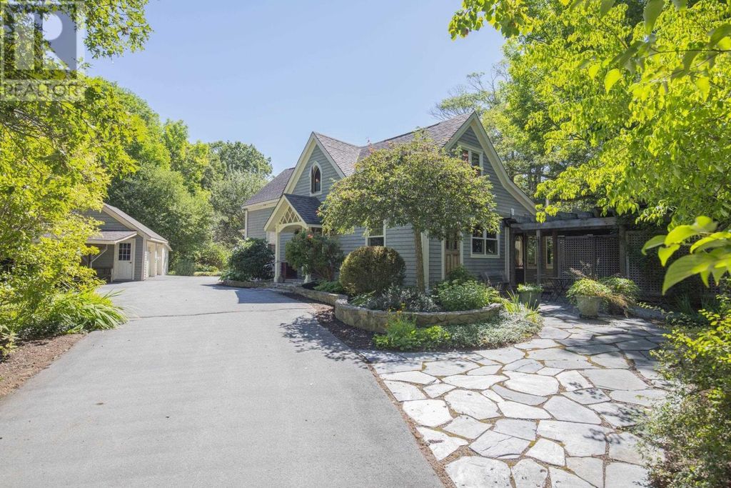 26 Old Mill Road, Pleasantville