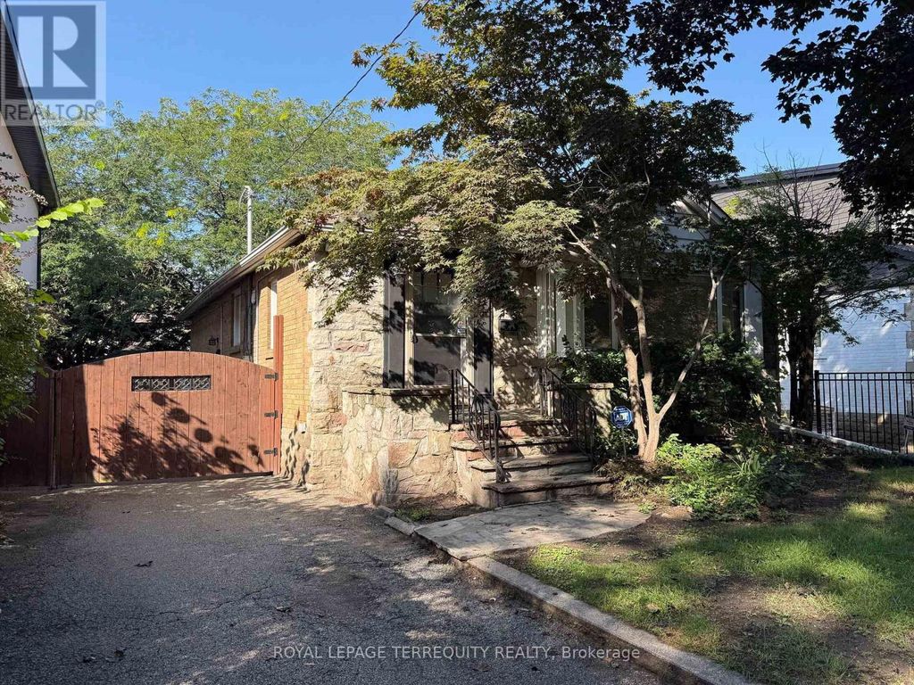 24 Elsfield Road, Toronto (stonegate-Queensway)