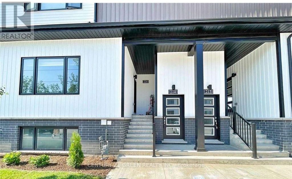 214 - 4263 Fourth Avenue, Niagara Falls (downtown)