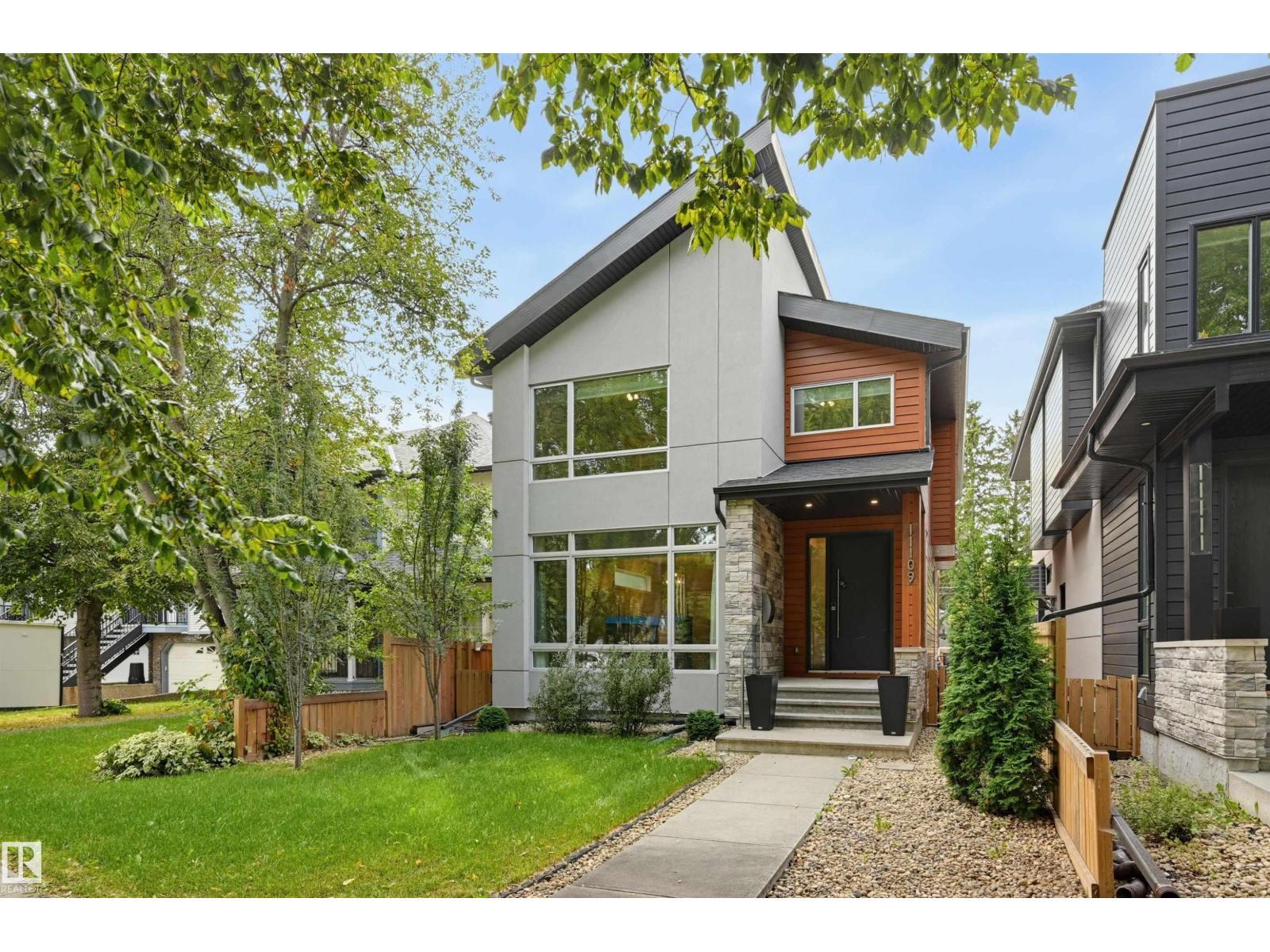 11109 University Av Nw, Edmonton
