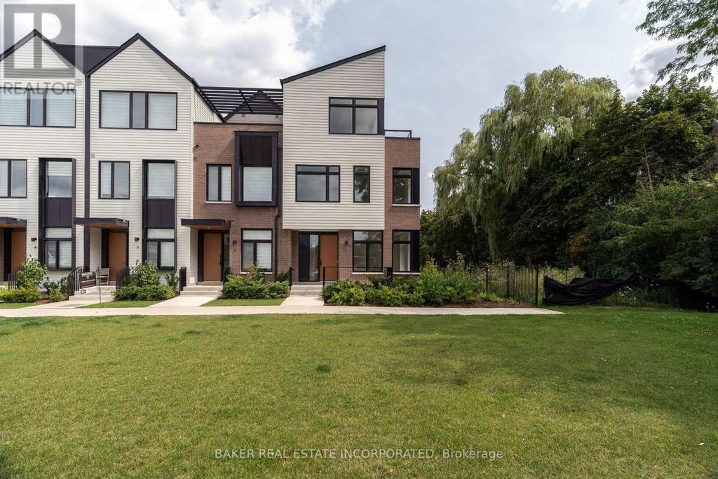 1 - 10 Lou Parsons Way, Mississauga (port Credit)