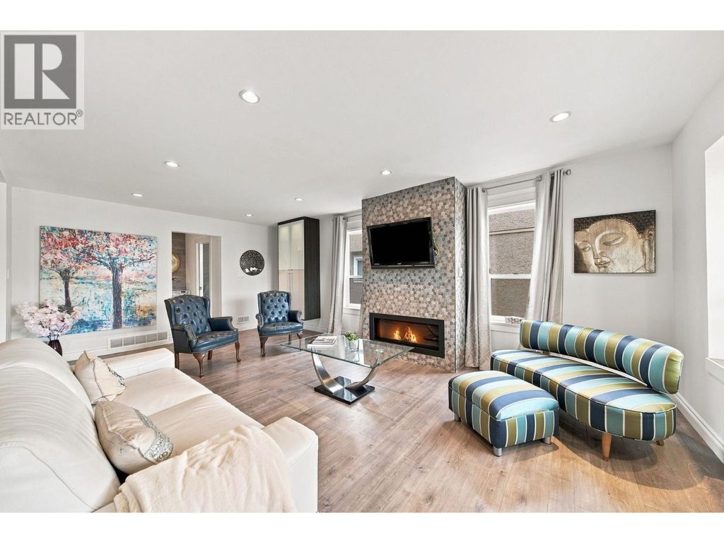 367 Fenton Street, New Westminster