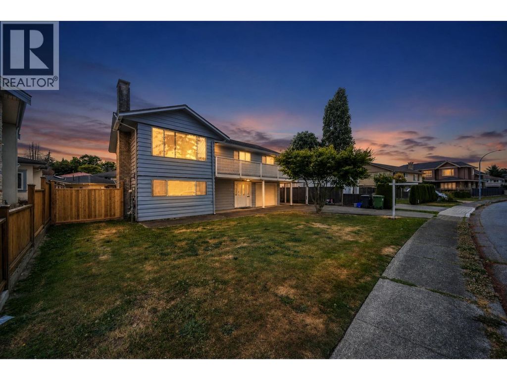 6439 Azure Road, Richmond
