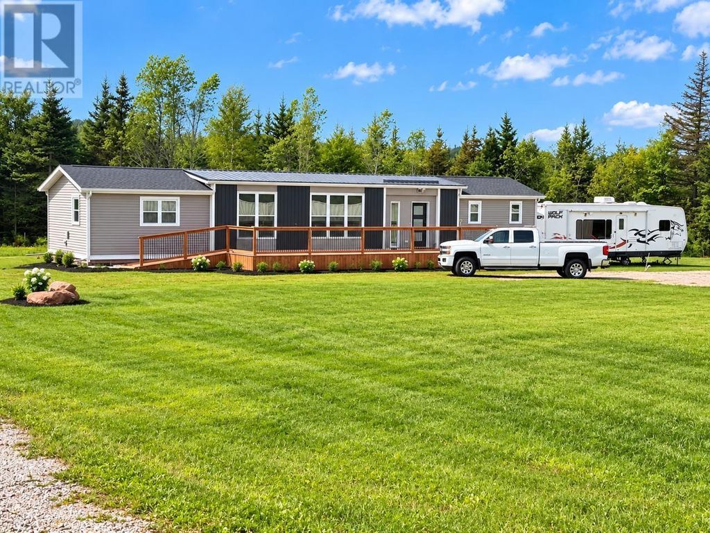 858 Crooked Creek Road, Wheatley River