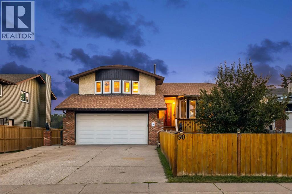 90 Glenhill Drive, Cochrane