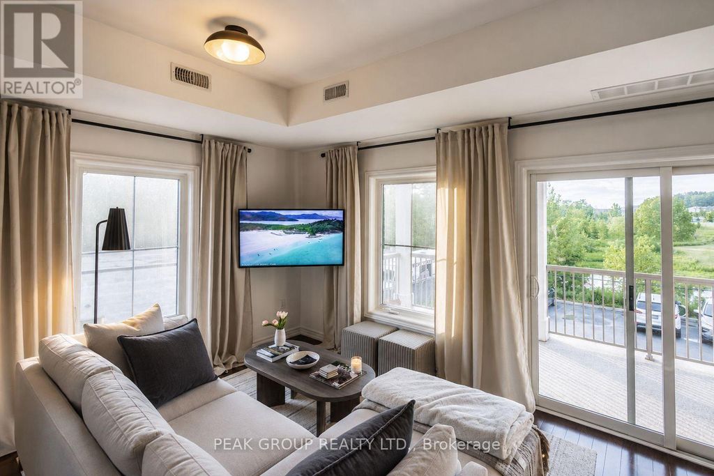 2a - 6884 14th Avenue, Markham (box Grove)