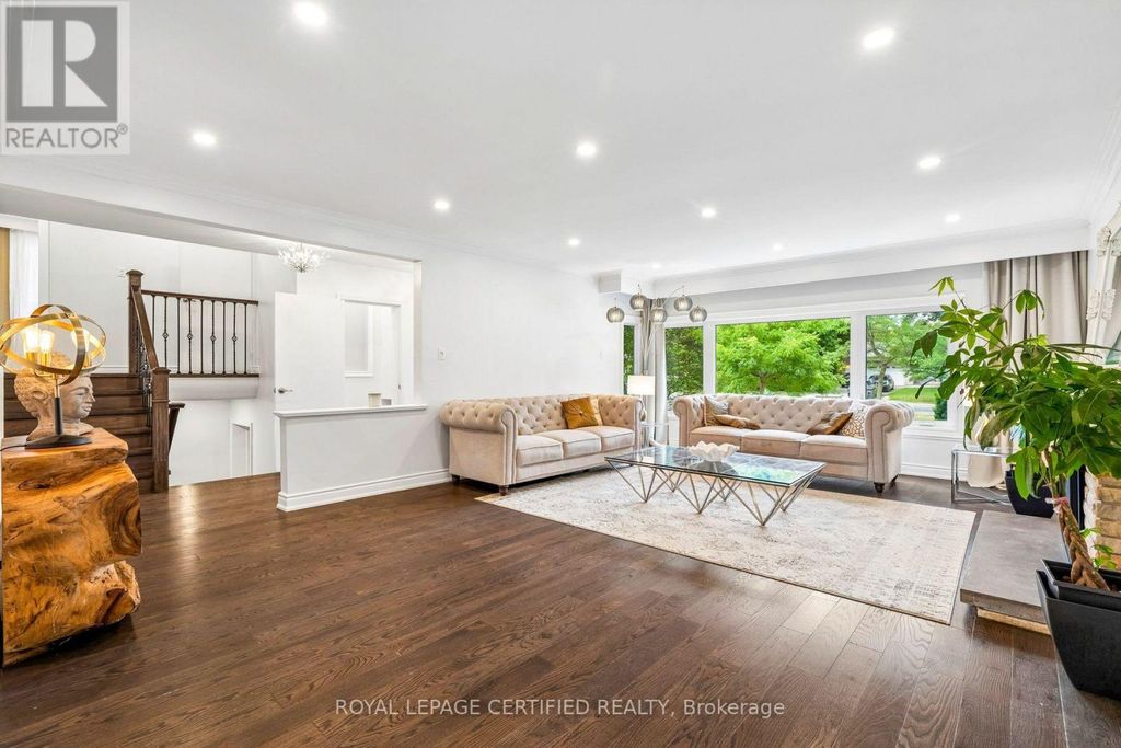 462 The Kingsway, Toronto (princess-Rosethorn)