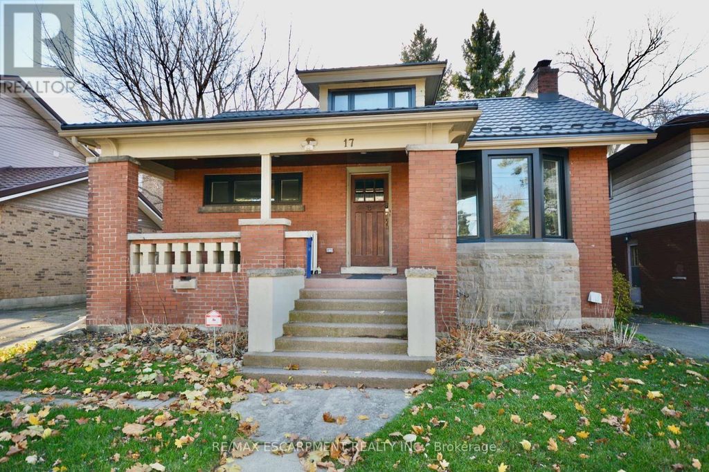 Lower - 17 Inverness Avenue W, Hamilton (mountview)